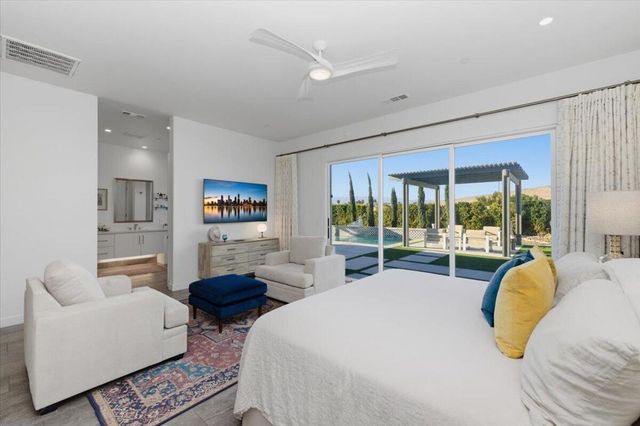 10 Iridium Way, Rancho Mirage, CA 92270