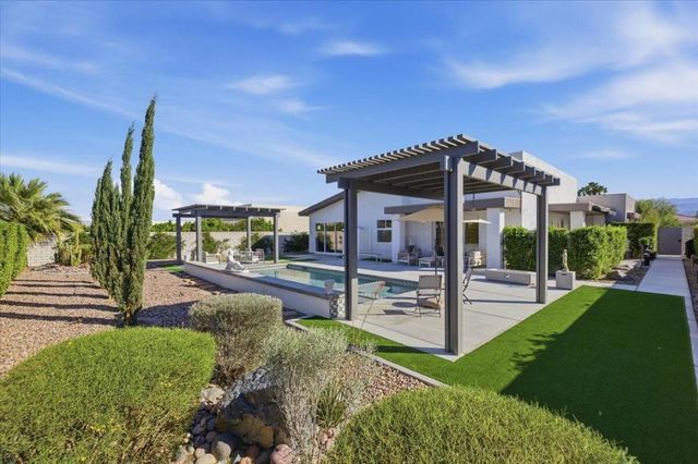 10 Iridium Way, Rancho Mirage, CA 92270