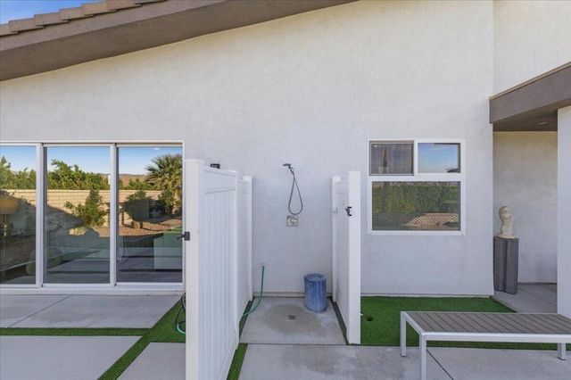 10 Iridium Way, Rancho Mirage, CA 92270