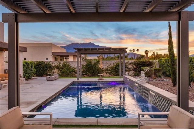 10 Iridium Way, Rancho Mirage, CA 92270