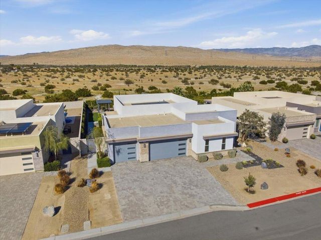 10 Iridium Way, Rancho Mirage, CA 92270