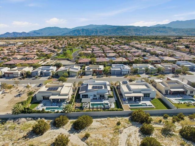 10 Iridium Way, Rancho Mirage, CA 92270