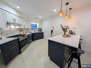 20 Quincy Lane C, West Milford, NJ 07480
