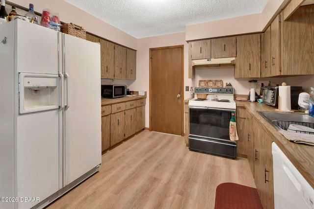 2341 Chapel Hill Drive, Deland, FL 32720