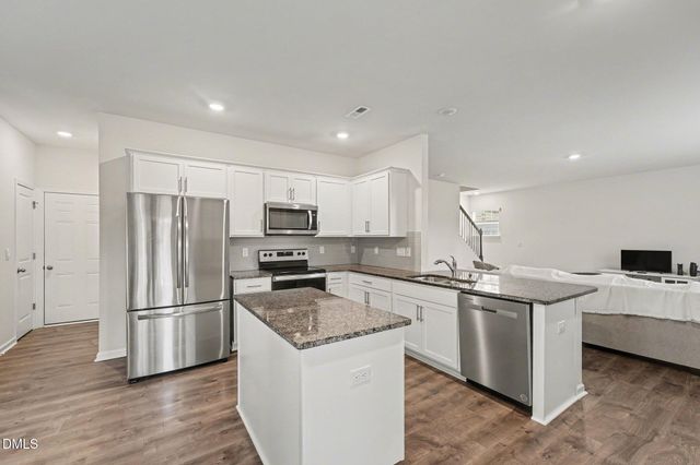 160 Eason Farm Drive, Zebulon, NC 27597