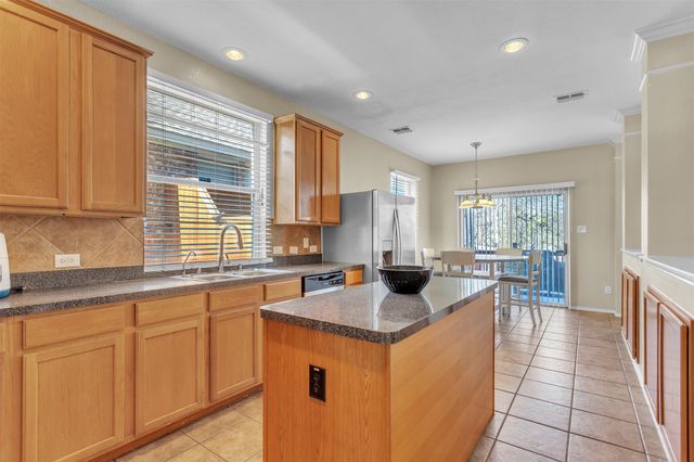 303 Sorrel, Duncanville, TX 75137