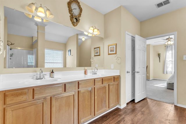 303 Sorrel, Duncanville, TX 75137