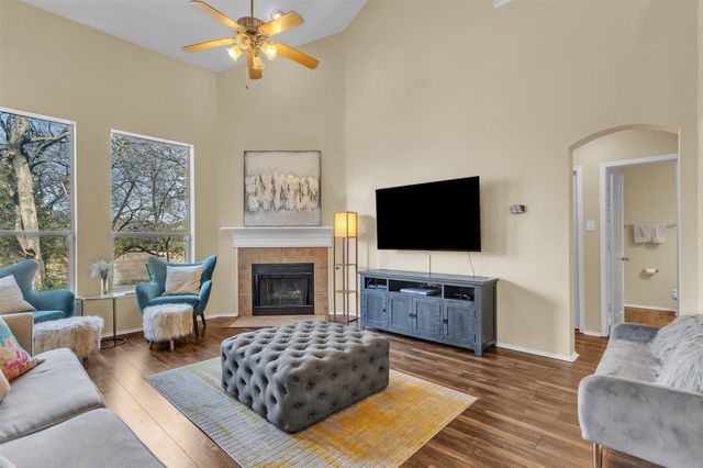 303 Sorrel, Duncanville, TX 75137