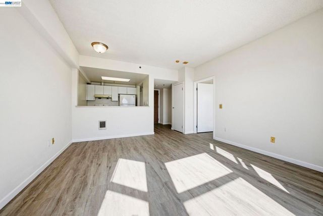 989 Webster St 443, Oakland, CA 94601