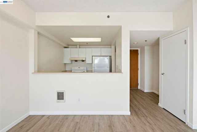 989 Webster St 443, Oakland, CA 94601