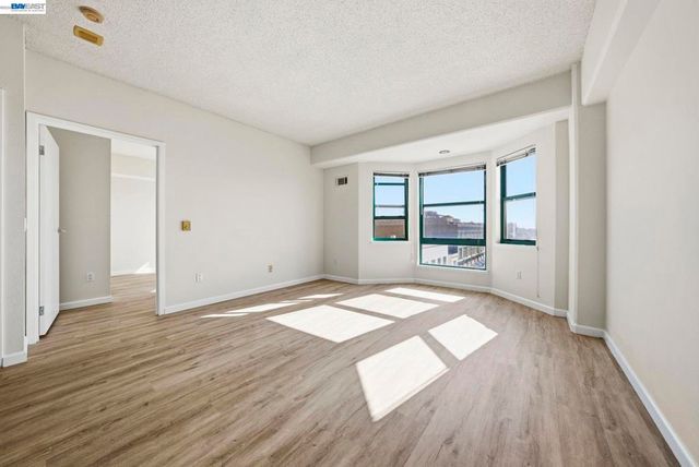 989 Webster St 443, Oakland, CA 94601