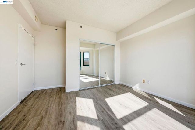 989 Webster St 443, Oakland, CA 94601