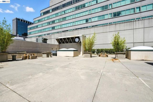 989 Webster St 443, Oakland, CA 94601