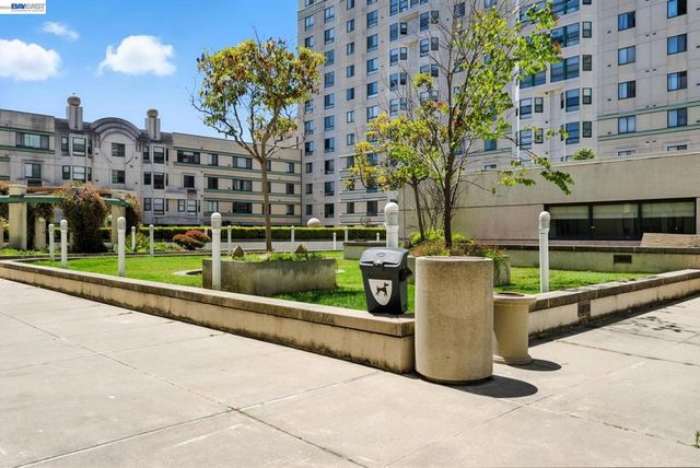 989 Webster St 443, Oakland, CA 94601