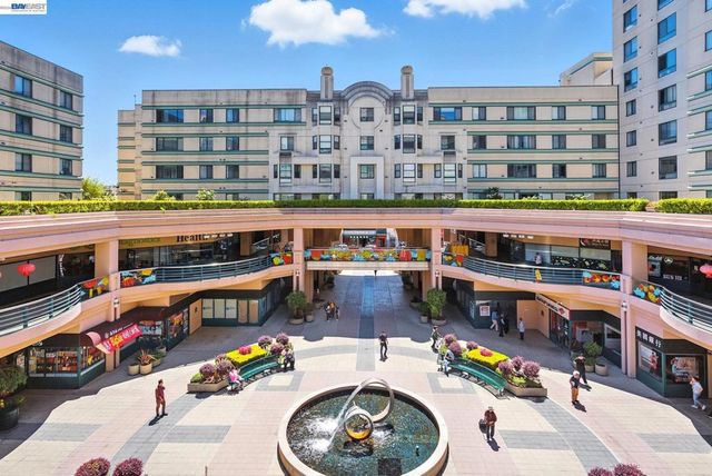 989 Webster St 443, Oakland, CA 94601