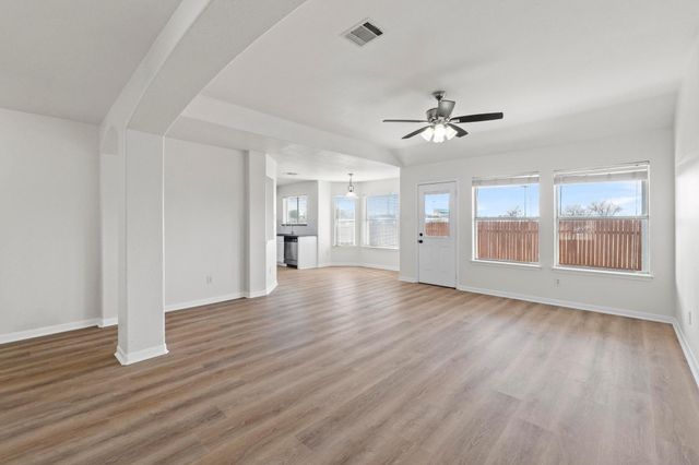 902 Terra ST, Round Rock, TX 78665