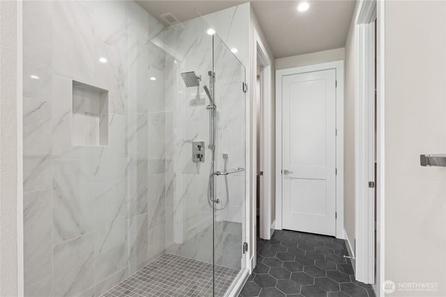 14449 133rd Place NE #6, Woodinville, WA 98072