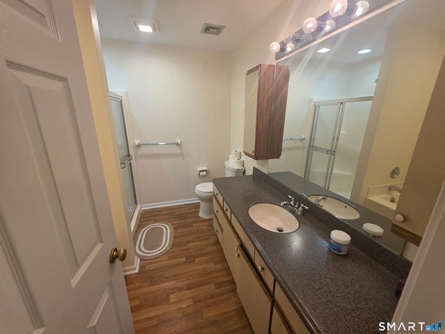 136 Deer Hill Avenue 308, Danbury, CT 06810