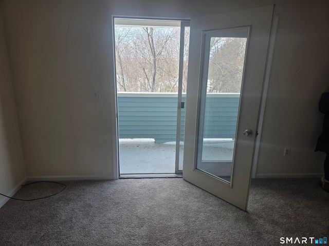 136 Deer Hill Avenue 308, Danbury, CT 06810