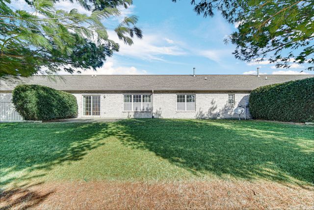 805 Veterans Lane, Crown Point, IN 46307