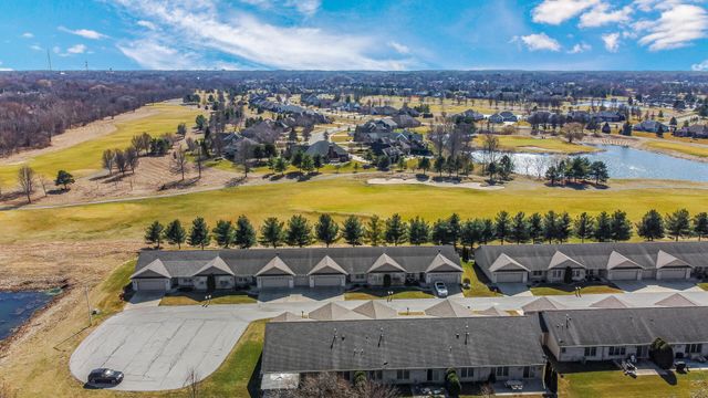 805 Veterans Lane, Crown Point, IN 46307