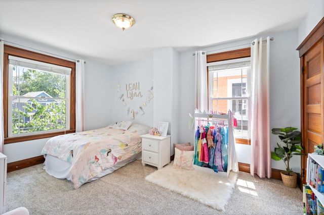 3785 Drake Avenue, Cincinnati, OH 45209