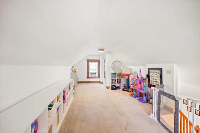 3785 Drake Avenue, Cincinnati, OH 45209