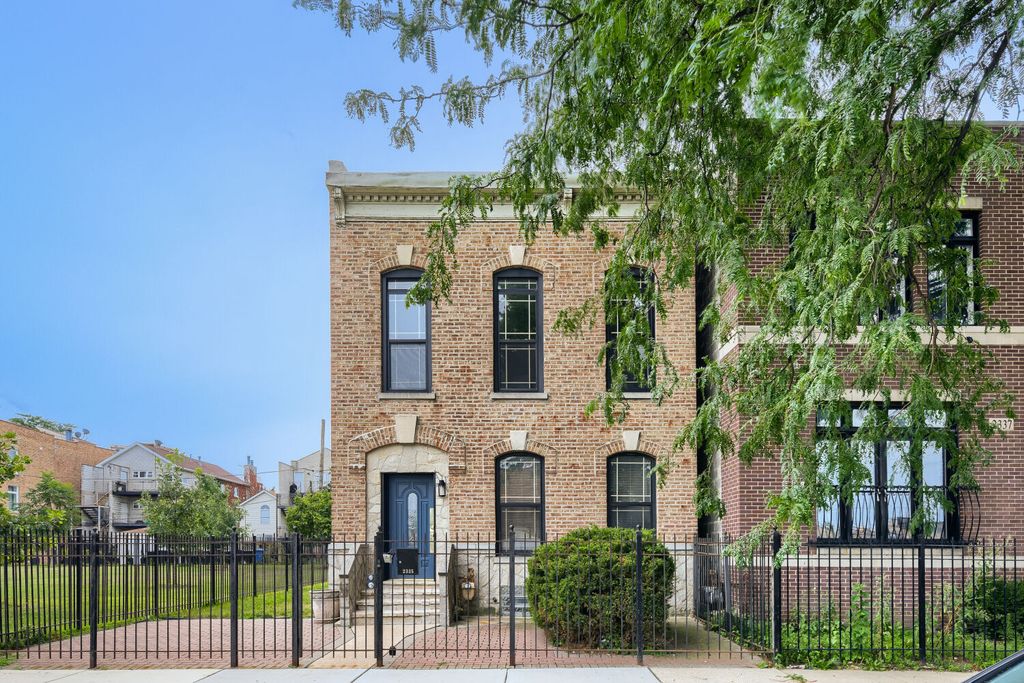 2335 W Maypole Avenue, Chicago, IL 60612 — photo 2