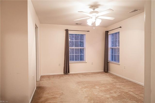 1462 Titchfield DR, Chesapeake, VA 23320