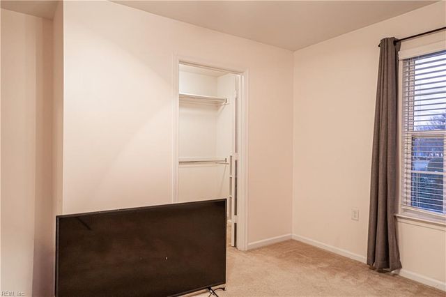 1462 Titchfield DR, Chesapeake, VA 23320