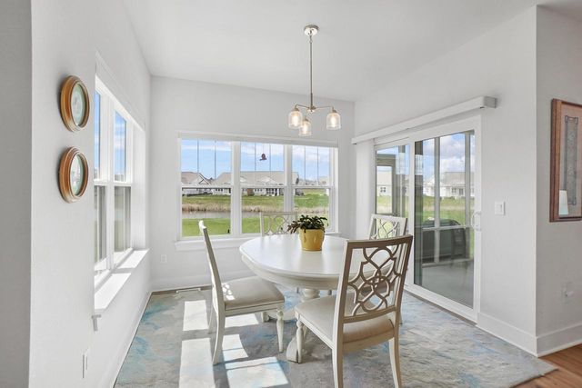 W253N6621 Aspen LANE, Sussex, WI 53089