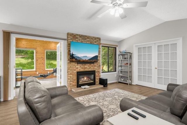 4509 Redwood Circle, Minnetonka, MN 55345
