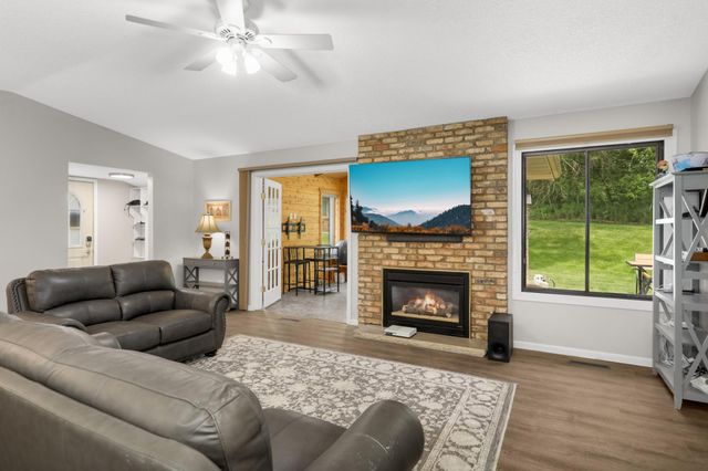 4509 Redwood Circle, Minnetonka, MN 55345