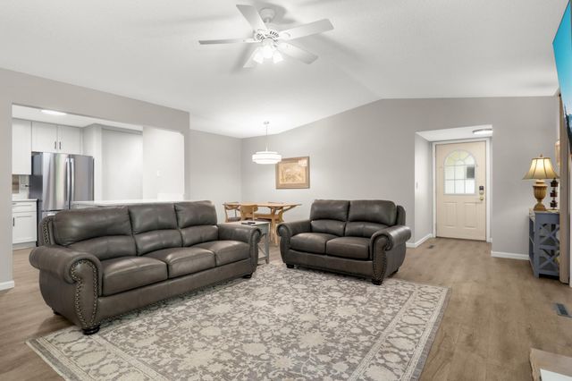 4509 Redwood Circle, Minnetonka, MN 55345