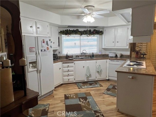 725 W Thornton Ave 161, Hemet, CA 92543