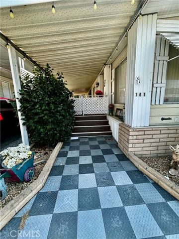 725 W Thornton Ave 161, Hemet, CA 92543