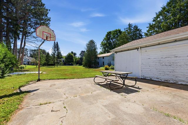 3823 Tannery ROAD, Two Rivers, WI 54241