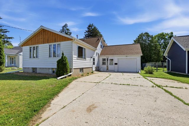 3823 Tannery ROAD, Two Rivers, WI 54241