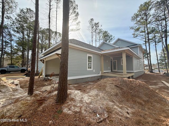 9152 E Lake Road, Calabash, NC 28467