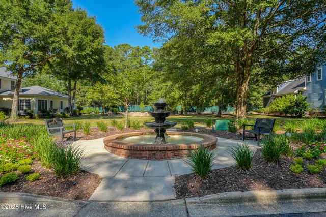 9152 E Lake Road, Calabash, NC 28467