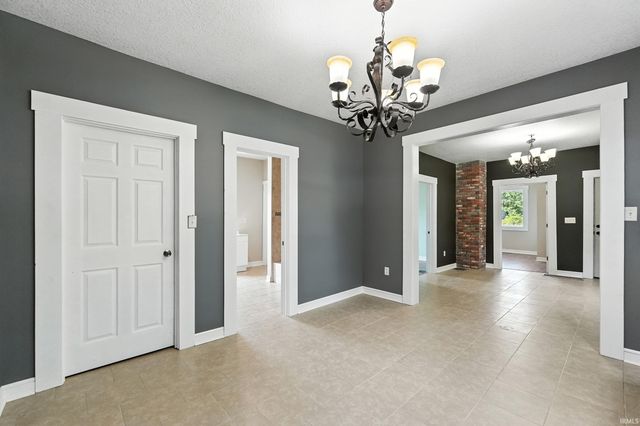 2611 S Anthony Boulevard, Fort Wayne, IN 46803