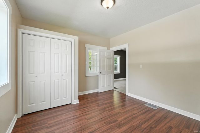 2611 S Anthony Boulevard, Fort Wayne, IN 46803