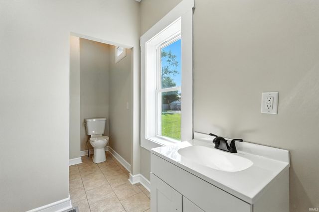 2611 S Anthony Boulevard, Fort Wayne, IN 46803