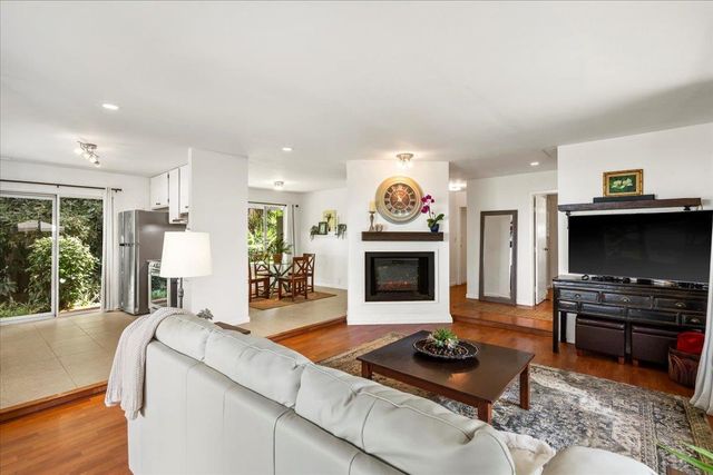 80 Kai Nana Pl, Kula, HI 96790