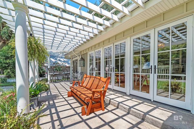 113 Atkinson Lane, Fairhope, AL 36532