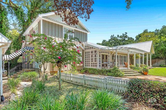 113 Atkinson Lane, Fairhope, AL 36532