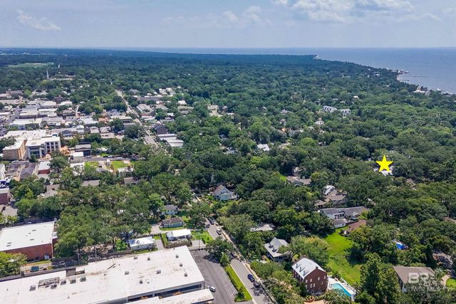 113 Atkinson Lane, Fairhope, AL 36532