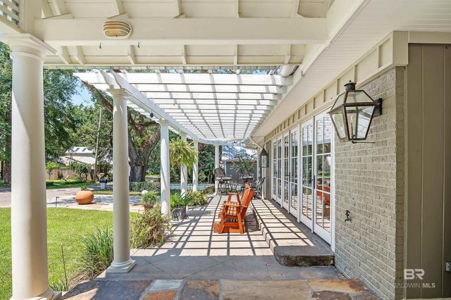 113 Atkinson Lane, Fairhope, AL 36532