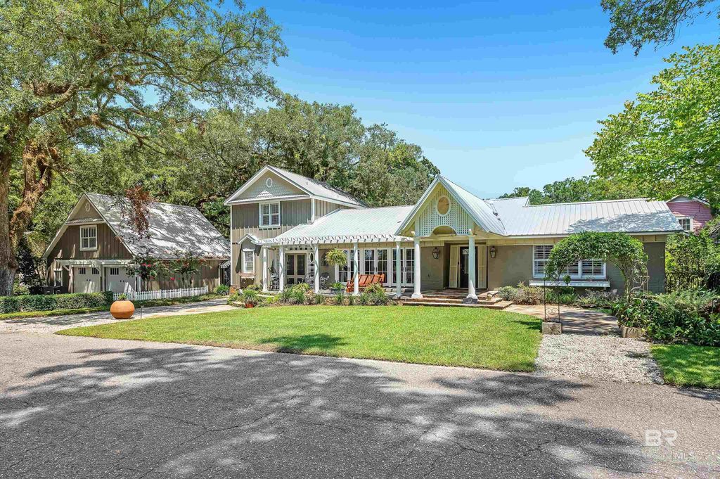 113 Atkinson Lane, Fairhope, AL 36532