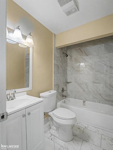 21106 Atlantic Avenue, Warren, MI 48091